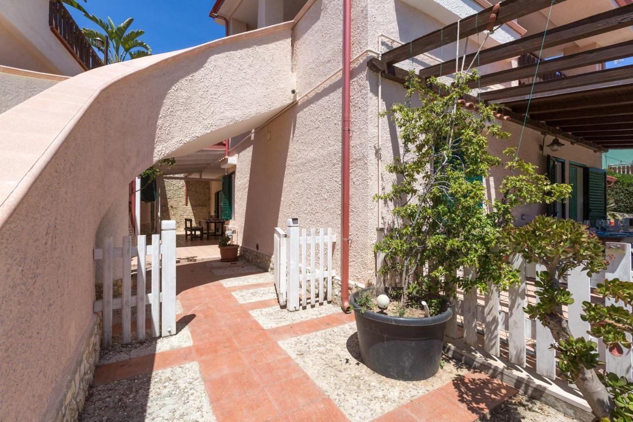 Il Bacio Del Sole By Barbarhouse Apartamento Vieste Exterior foto