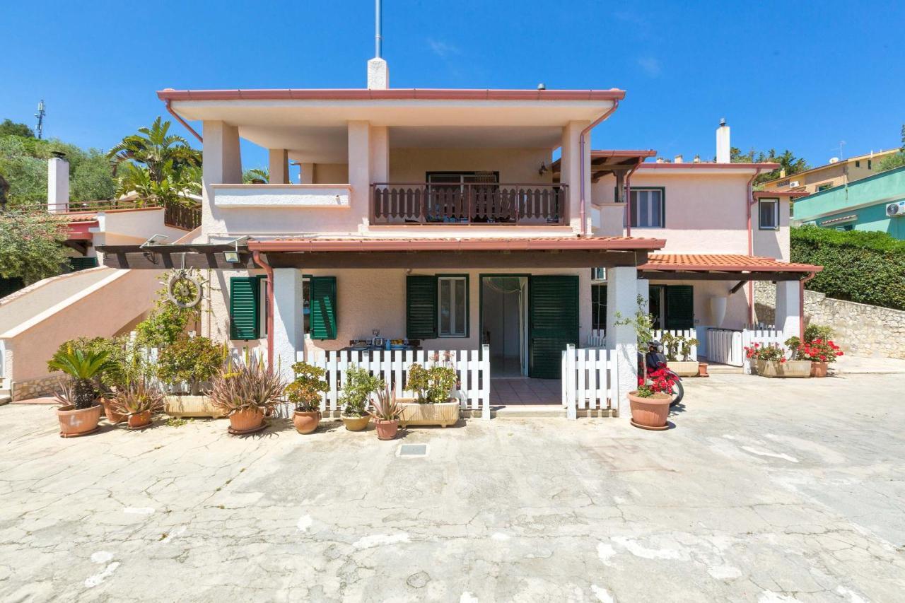 Il Bacio Del Sole By Barbarhouse Apartamento Vieste Exterior foto